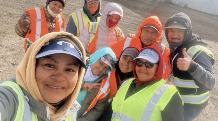 Columbia Labor Co crew in the field